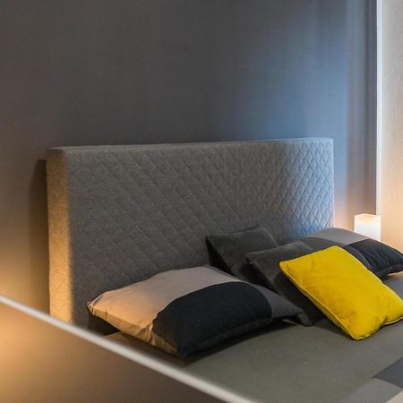 Laveruda Apartment With Balcony And Free Parking Pula Exteriör bild